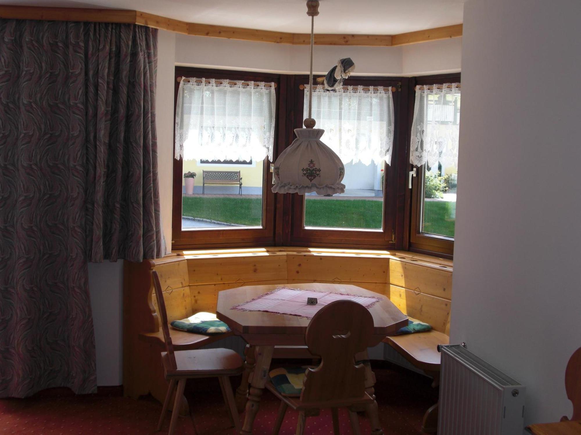 Hotel-Pension Flora Saalbach-Hinterglemm Extérieur photo