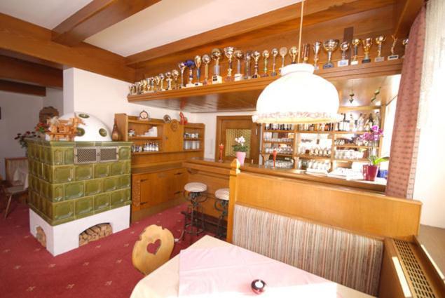 Hotel-Pension Flora Saalbach-Hinterglemm Extérieur photo