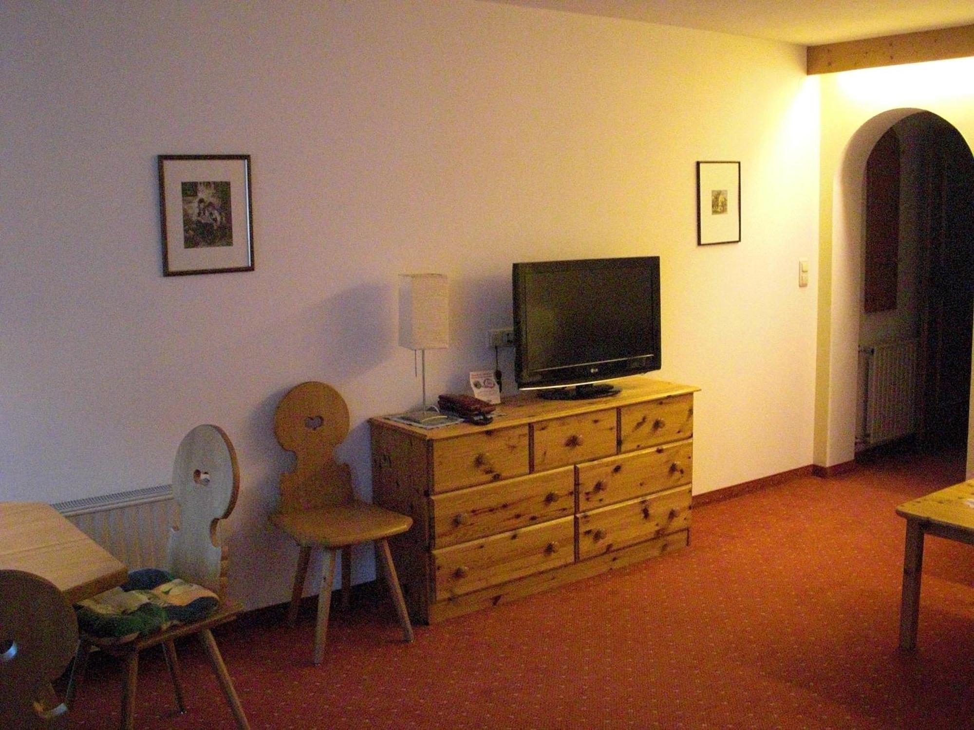 Hotel-Pension Flora Saalbach-Hinterglemm Chambre photo