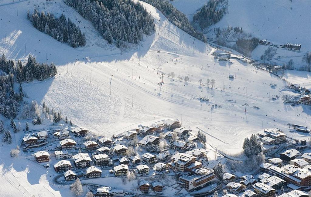 Hotel-Pension Flora Saalbach-Hinterglemm Extérieur photo